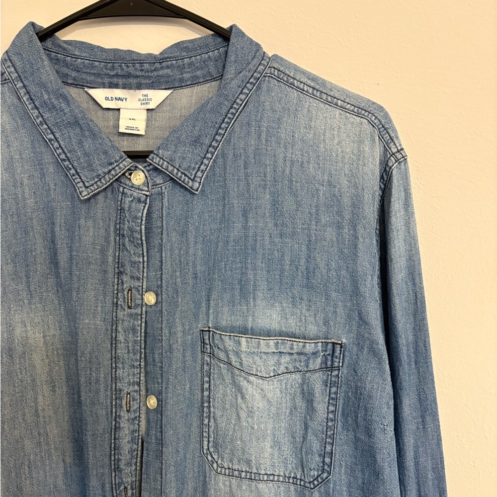 Women’s Old Navy The Classic Shirt Denim